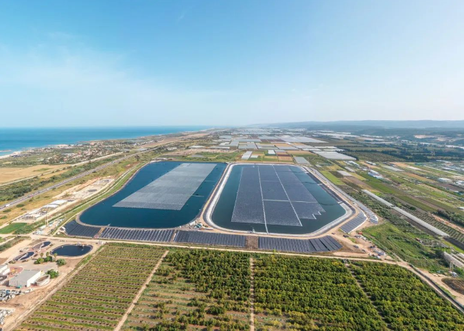 La société israélienne Teralight a achevé le plus grand projet photovoltaïque flottant d'Israël